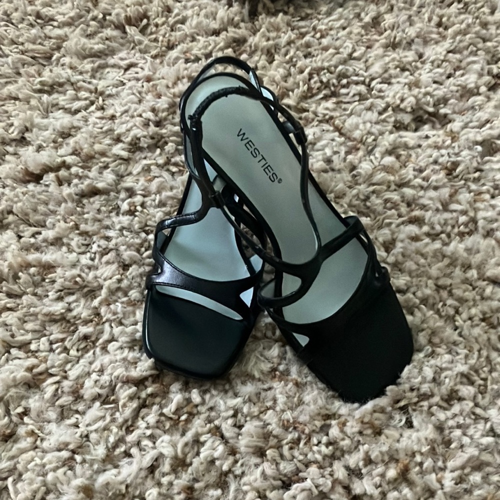 Westies Black strapless shoes